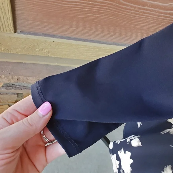 Simply Vera Vera Wang NWOT Black and Cream Floral Long Sleeve Stretchy Dress - Picture 4 of 13